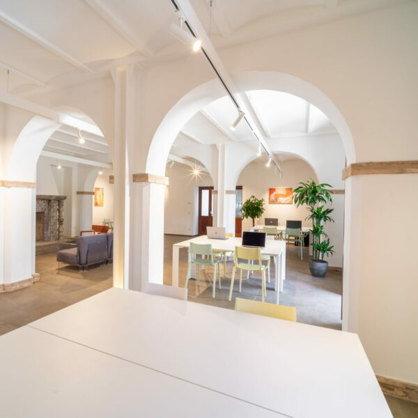 Semplice Track Projector B55