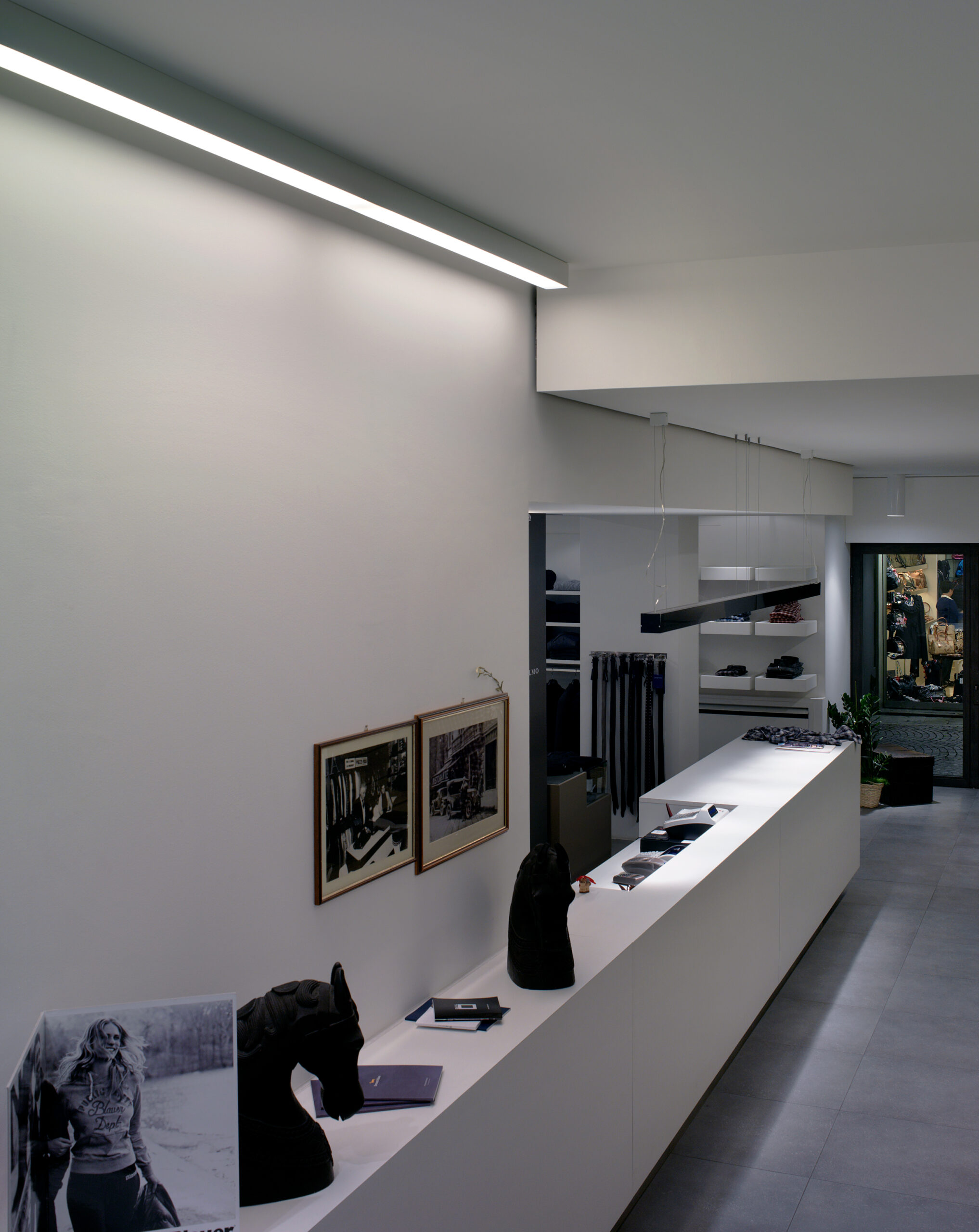 File 2 Ceiling 24W/m - Image 2