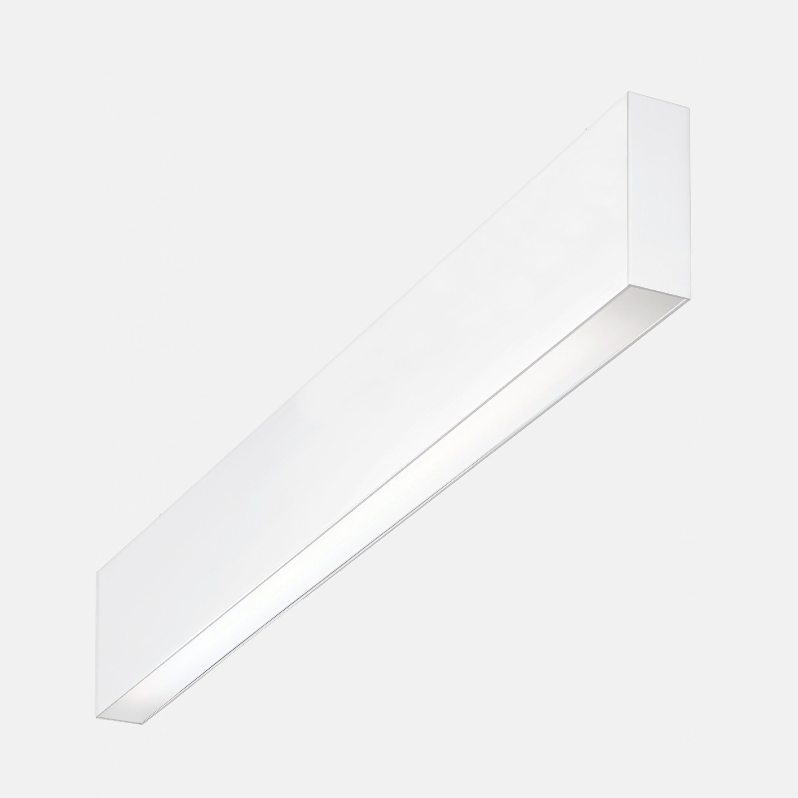 File H ceiling. Direct and diffused light